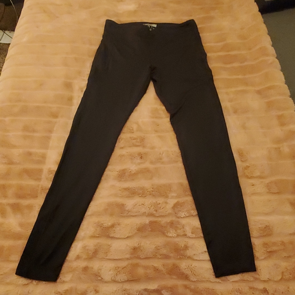 Black leggings